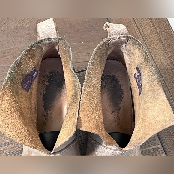 Holding Horses Cobbler Series Distressed Ankle Boots Womens size 7 - Picture 6 of 10